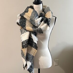 Cozy Plaid Scarf - Black, White, Tan